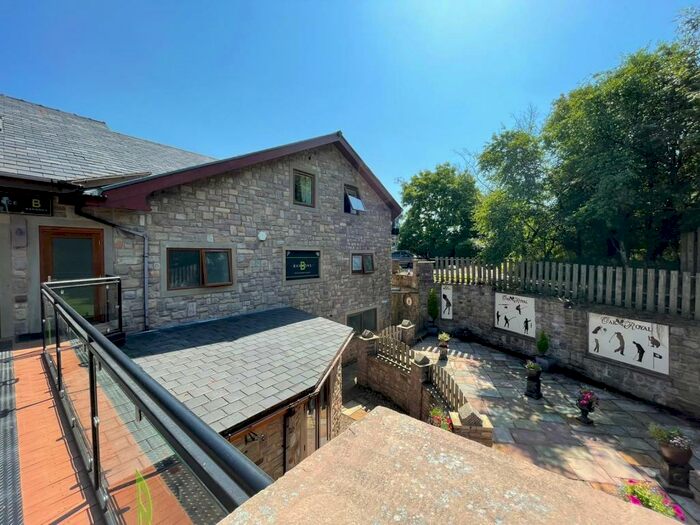 4 Bedroom Apartment To Rent In Oak Royal, Bury Lane, Chorley, PR6