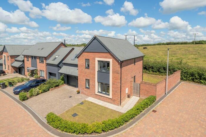 4 Bedroom Detached House For Sale In Sanders Lea, Cheriton Fitzpaine, EX17