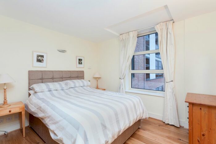 1 Bedroom Flat To Rent In Consort Rise, - Buckingham Palace Road, Belgravia, London, SW1W