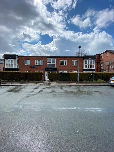 2 Bedroom Flat To Rent In Flat, Roston Court, Roston Road, Salford., M7