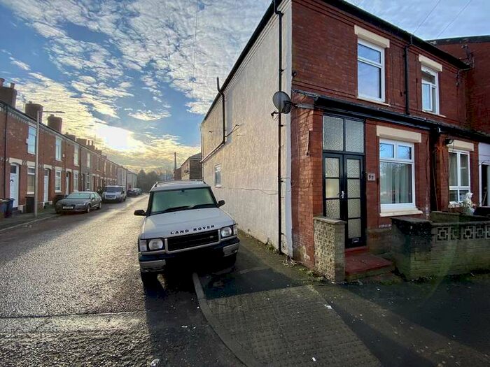 2 Bedroom Terraced House To Rent In Belmont Street, Heaton Norris, Stockport, SK4