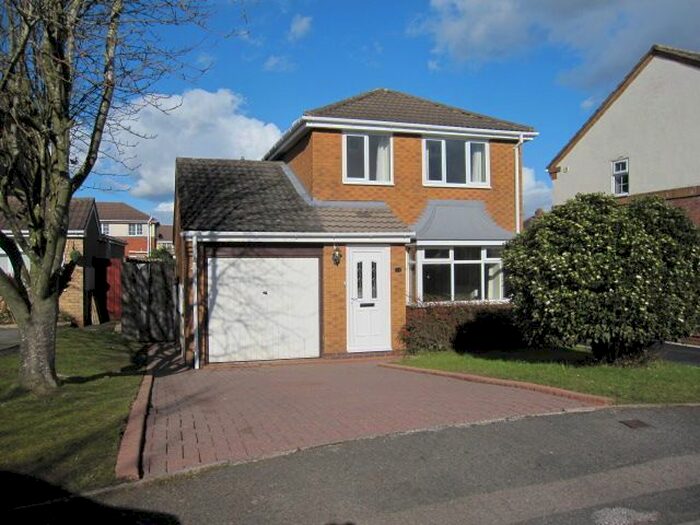 3 Bedroom Detached House To Rent In Austin Close, Acocks Green, Birmingham, B27