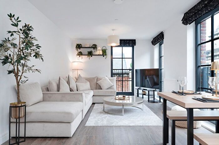 2 Bedroom Flat To Rent In Henderson Place, Edinburgh, Midlothian, EH3