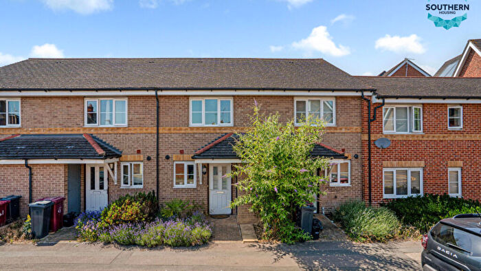 2 Bedroom House For Sale In Valentia Road, Reading, RG30