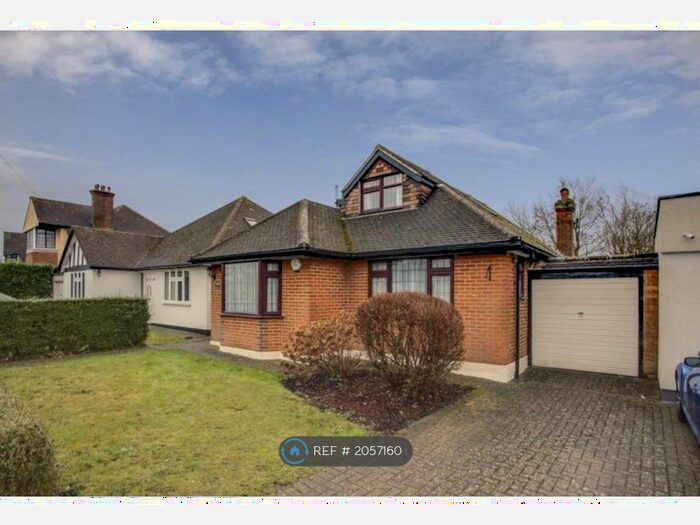 5 Bedroom Bungalow To Rent In Amersham Way, Little Chalfont, HP6