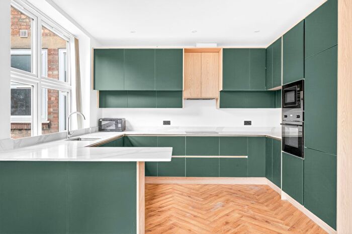 2 Bedroom Flat To Rent In Wandsworth High Street, London, SW18