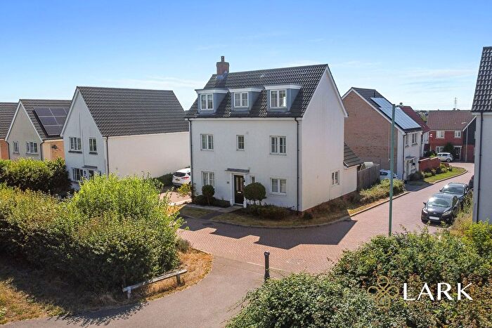 4 Bedroom Detached House For Sale In Crossbill Road, Stowmarket, IP14