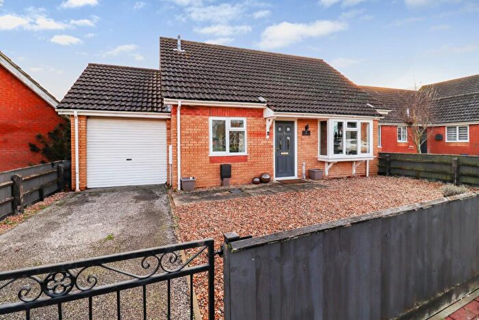 2 Bedroom Detached Bungalow For Sale In Foxglove Walk, Wiggenhall St Germans, King's Lynn, PE34