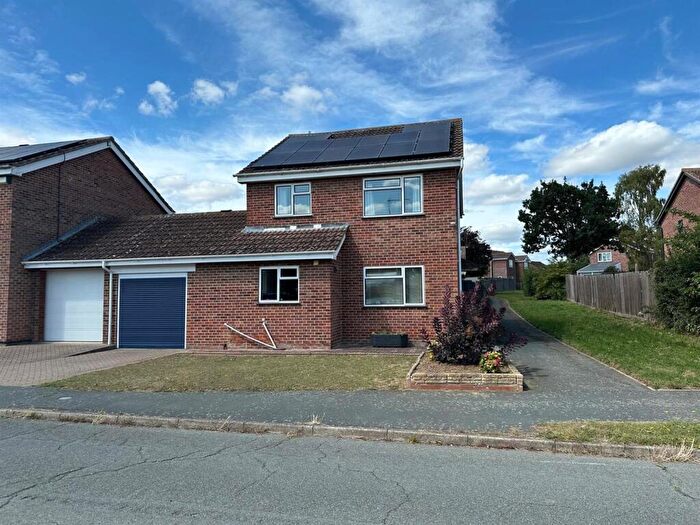 4 Bedroom Detached House For Sale In Hall Road, Stowmarket, IP14