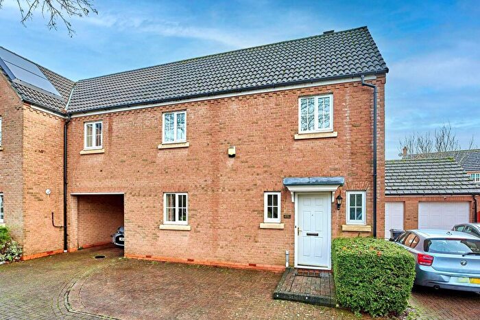 3 Bedroom Link Detached House For Sale In Bishop's Stortford, CM23