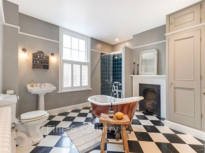 6 Bedroom Link Detached House For Sale In Canterbury Road, Wingham, CT3