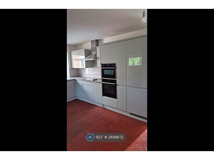 4 Bedroom Bungalow To Rent In Macks Lane, Drayton, Norwich, NR8