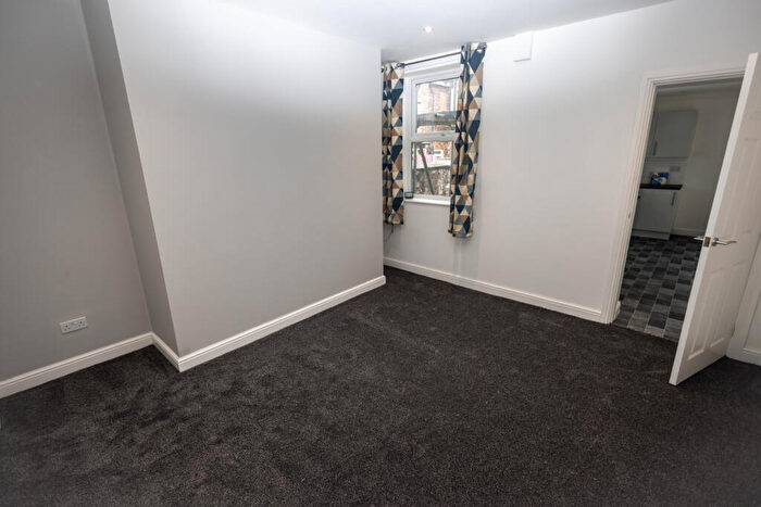 2 Bedroom End Of Terrace House To Rent In Hawthorne Street, Audenshaw, M34
