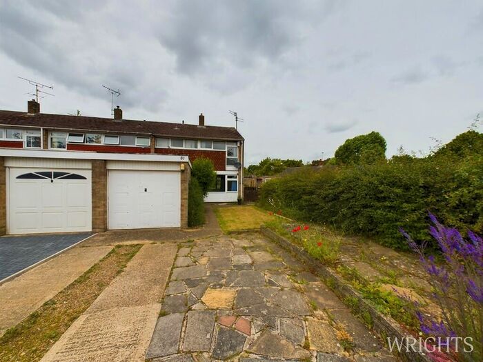 3 Bedroom End Of Terrace House To Rent In Herns Lane, Welwyn Garden City, AL7