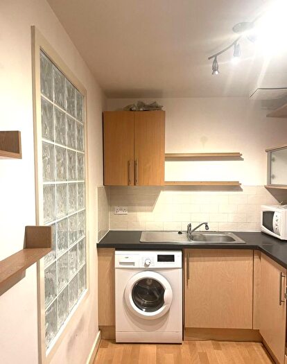 2 Bedroom Flat To Rent In West Granton Road, Edinburgh, EH5