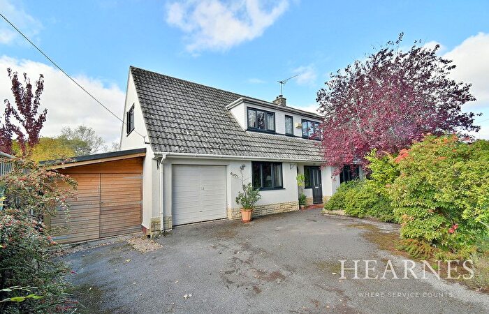 4 Bedroom Detached House For Sale In Tricketts Lane, Ferndown, BH22