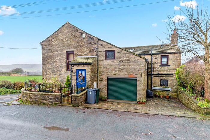 4 Bedroom Property For Sale In Upper Marsh Lane, Keighley, BD22