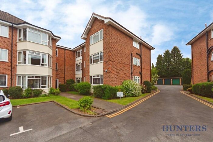 2 Bedroom Flat For Sale In Grange Road, Solihull, B91
