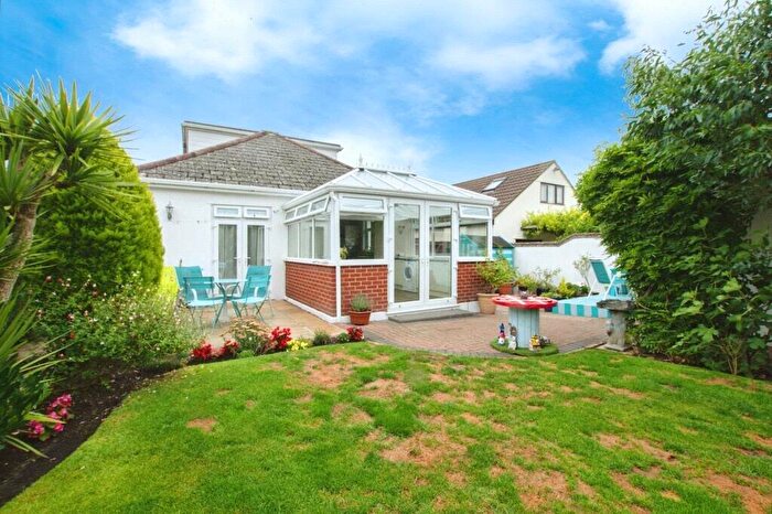 4 Bedroom Bungalow For Sale In Heather Road, Ensbury Park, Bournemouth, Dorset, BH10