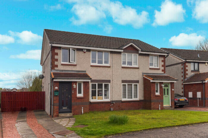 3 Bedroom Semi Detached House For Sale In Bendachin Drive, Dunfermline, KY12