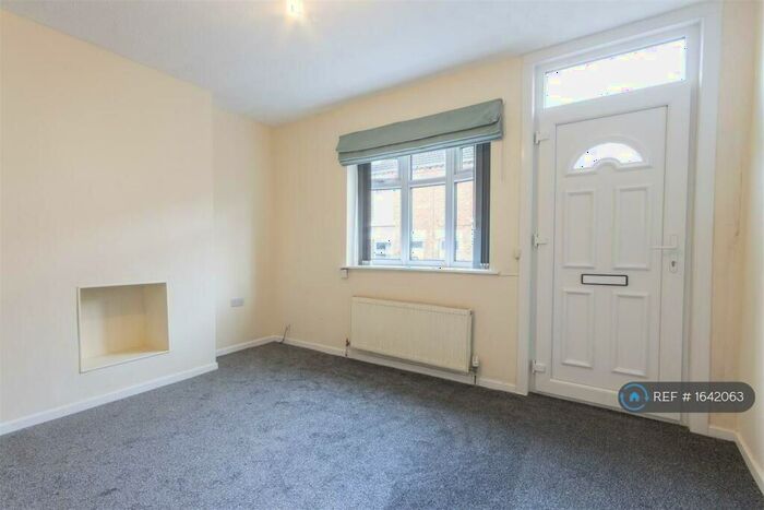 2 Bedroom Terraced House To Rent In Foljambe Road, Brimington, Chesterfield, S43