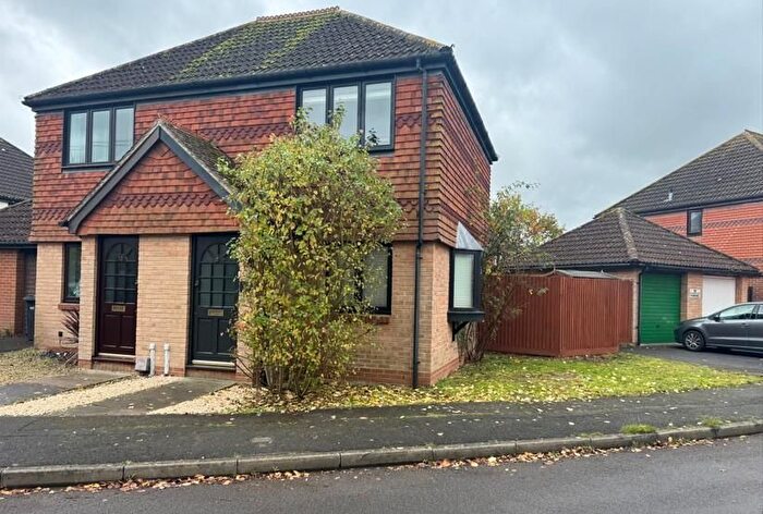 1 Bedroom Semi Detached House For Sale In Washford Glen, Didcot, OX11