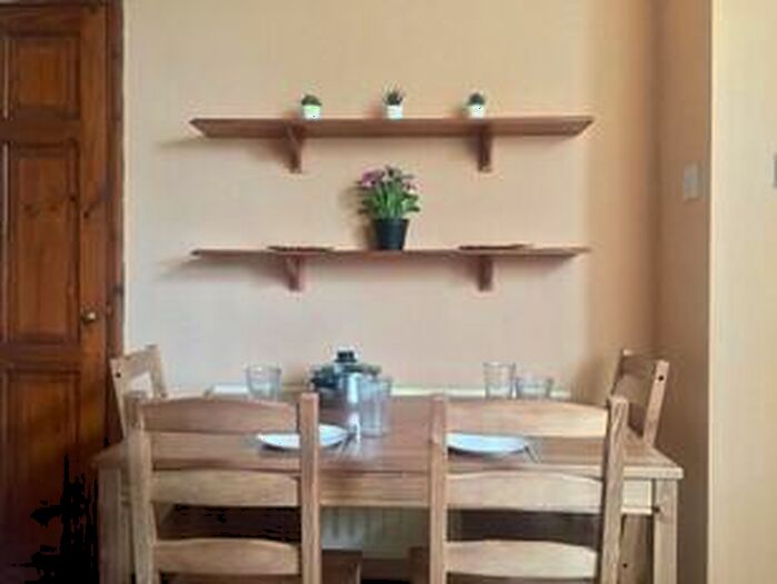 2 Bedroom Maisonette To Rent In Corporation Street London, E15