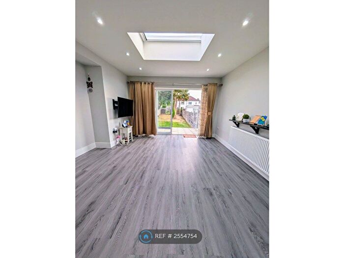 2 Bedroom Maisonette To Rent In Canterbury Road, Harrow, HA1