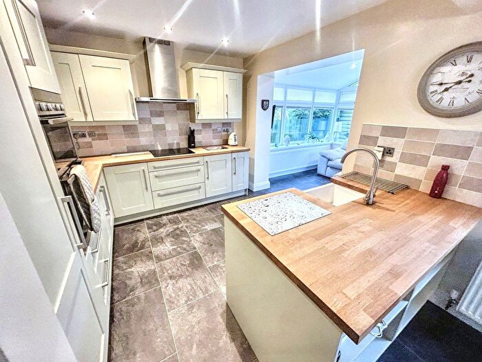 4 Bedroom Link Detached House For Sale In Oakley Close, Annitsford, Cramlington, NE23