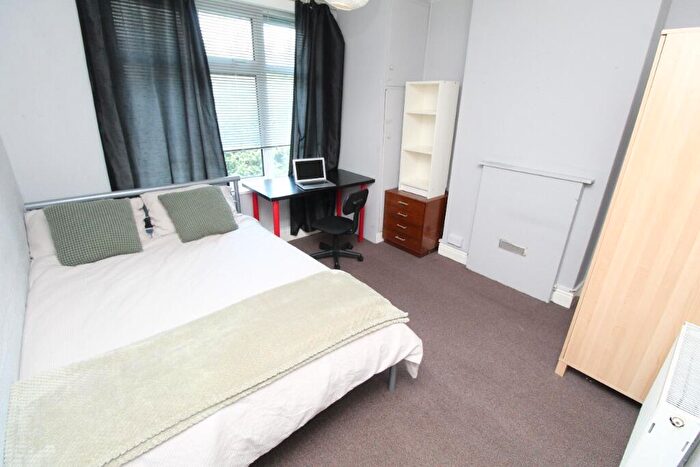 3 Bedroom Semi-Detached House To Rent In Highfield Road, Dunkirk, Nottingham, NG7