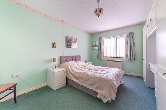 1 Bedroom Apartment For Sale In Green Lane, The Fountains Green Lane, L39