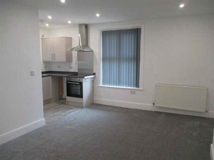 Studio To Rent In Slatey Road, Prenton, CH43