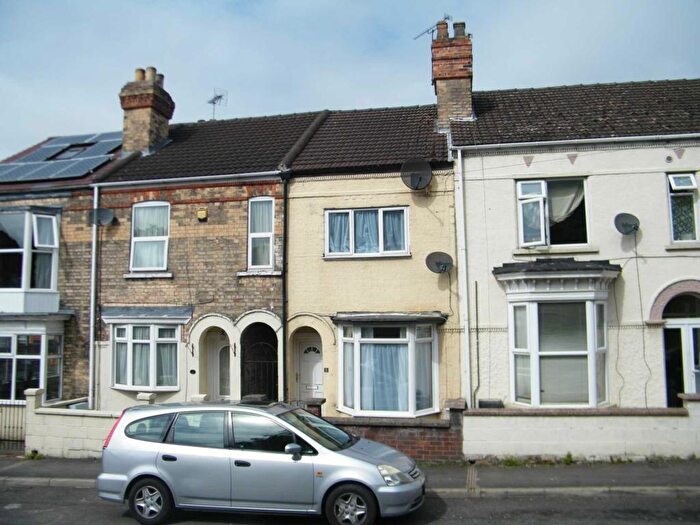 3 Bedroom Terraced House To Rent In St Johns Terrace, DN21