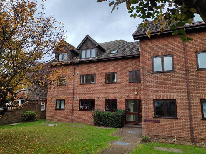 1 Bedroom Flat To Rent In London Road, Redhill, RH1