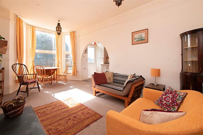 1 Bedroom Flat For Sale In Edward Road, St. Leonards-On-Sea, TN37