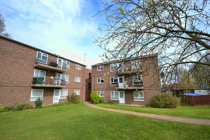 2 Bedroom Flat To Rent In Dolphin Grove, Norwich, NR2