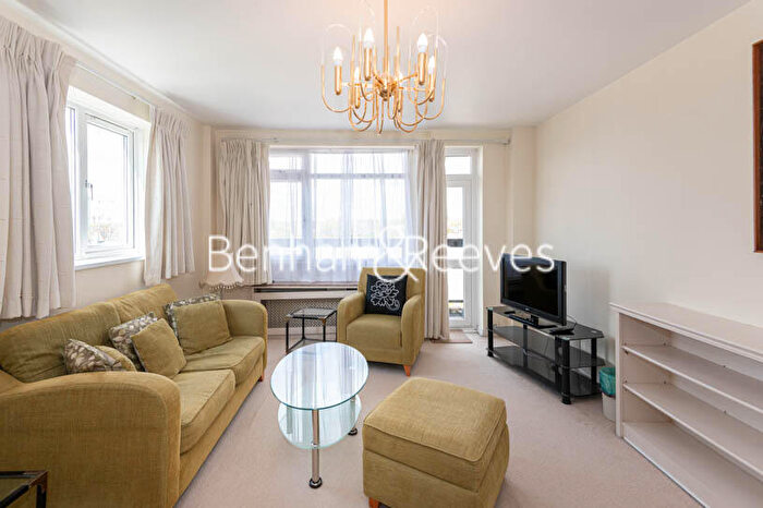 2 Bedroom Apartment To Rent In Fairfax Road, Hampstead, NW6