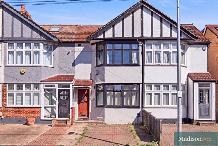 3 Bedroom Terraced House For Sale In Uplands Road, Woodford Green, IG8