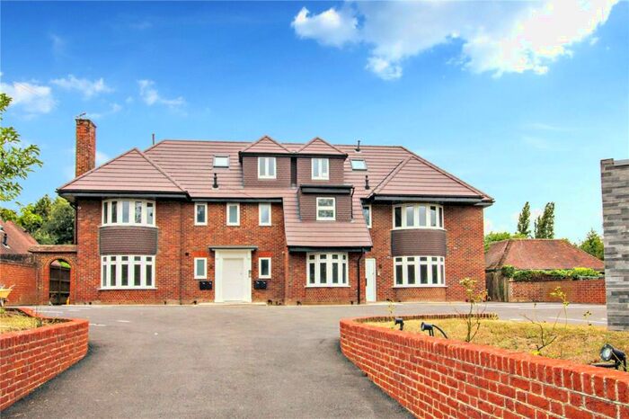 2 Bedroom Maisonette To Rent In Berengrave Lane, Rainham, Gillingham, Berengrave Lane, ME8