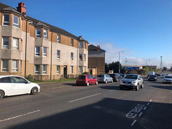2 Bedroom Flat To Rent In Calder Street, Govanhill, G42