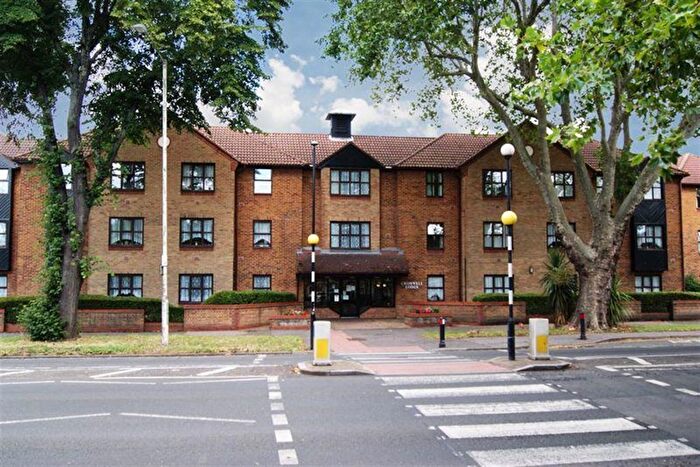 1 Bedroom Flat To Rent In Cromwell Lodge, Barking, IG11