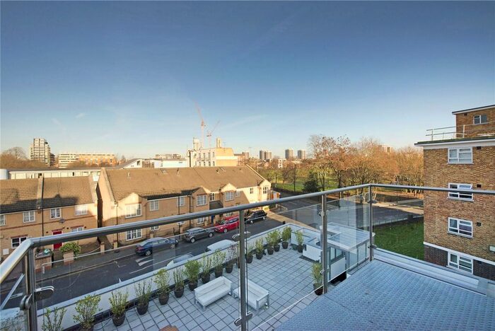 3 Bedroom Flat To Rent In Mintern Street, Hoxton, London, N1