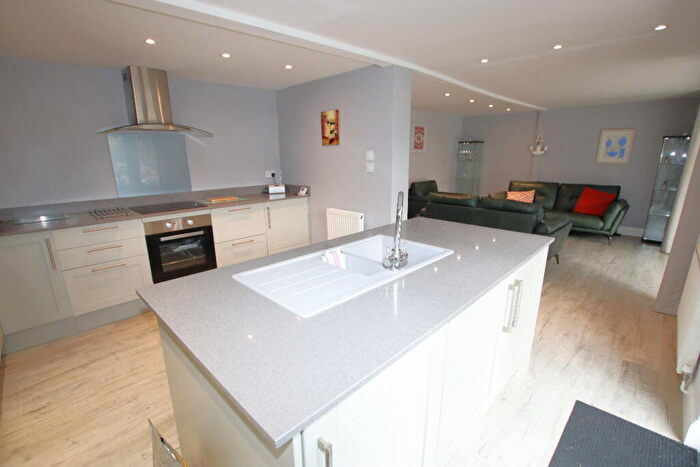 2 Bedroom Bungalow For Sale In New Town Road, Thorpe Le Soken, CO16