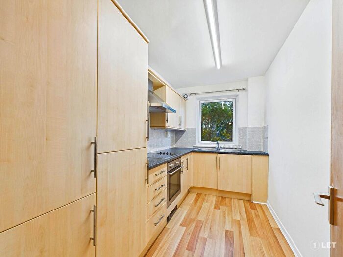 1 Bedroom Flat To Rent In Bryson Road, Polwarth, Edinburgh, EH11