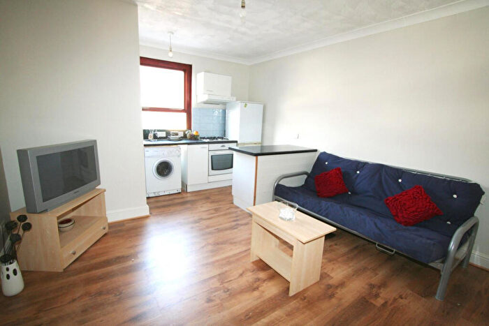 1 Bedroom House To Rent In Kirkstall Road, Leeds, LS4