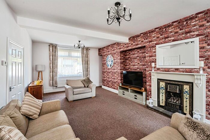 3 Bedroom Semi-Detached House For Sale In Merthyr Road, Glynneath, Neath, SA11