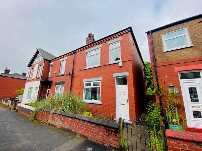 3 Bedroom House To Rent In Railway Road, Chorley, PR6