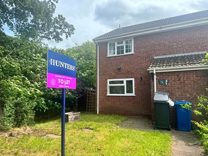 1 Bedroom Maisonette To Rent In Maybank Close, Lichfield, WS14