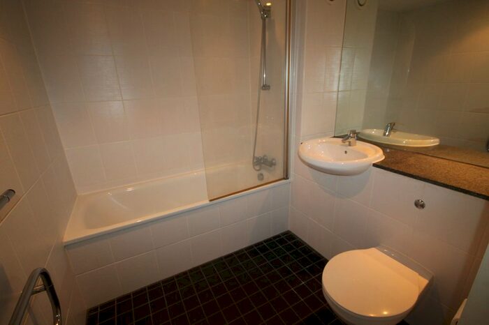 2 Bedroom Flat To Rent In Tabley Street, Liverpool, L1
