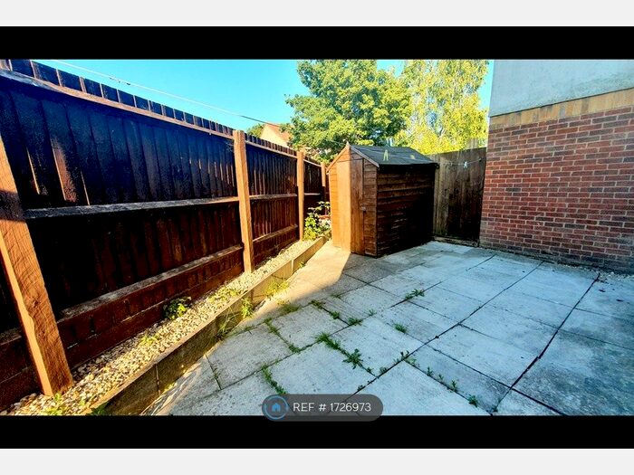 2 Bedroom Semi-Detached House To Rent In Manley Close, Trowbridge, BA14